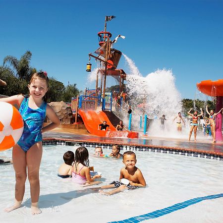 Howard Johnson by Wyndham Anaheim Hotel&Water Playground Einrichtungen foto
