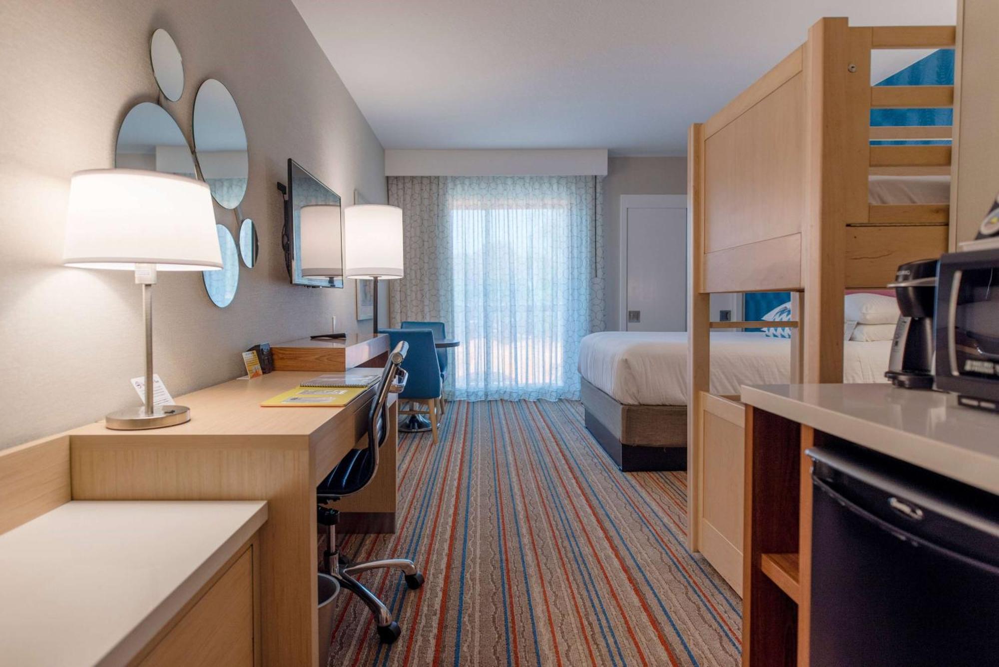 Howard Johnson by Wyndham Anaheim Hotel&Water Playground Exterior foto